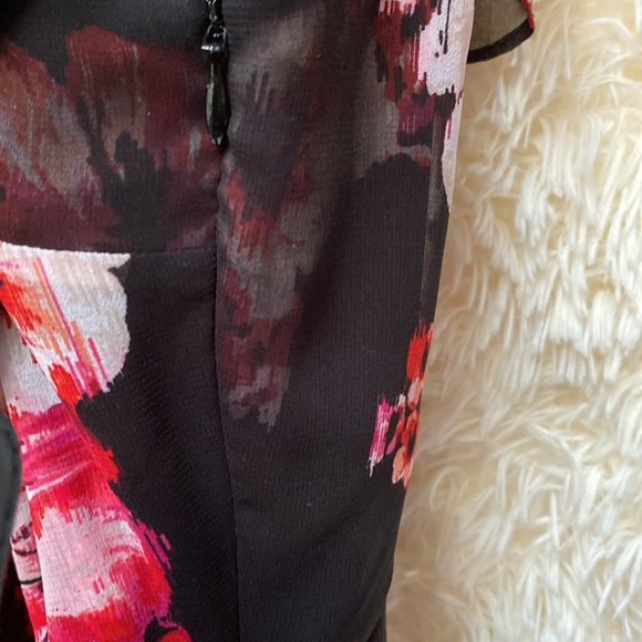 White House Black Market Pink Floral Sleeveless Chiffon Dress. Size 6 - Picture 3 of 4